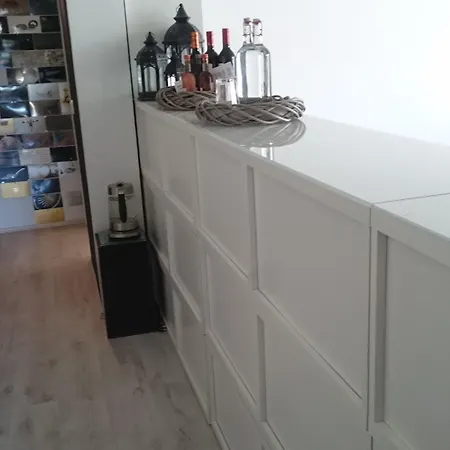 Bed & Breakfast K82 &