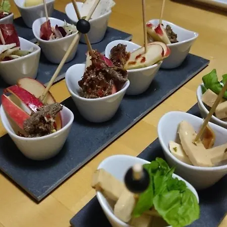 K82 & ベッド・アンド・ブレックファスト Kirchentellinsfurt