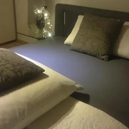 Bed & Breakfast K82 &