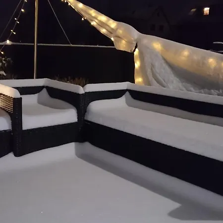 לינה וארוחת בוקר K82 & 4*