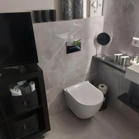 Bed and Breakfast K82 &
