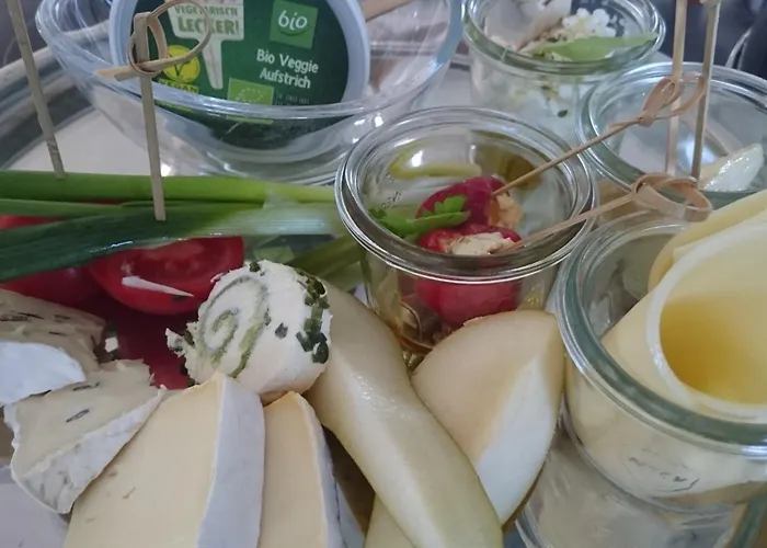 K82 & Oda ve Kahvaltı Kirchentellinsfurt