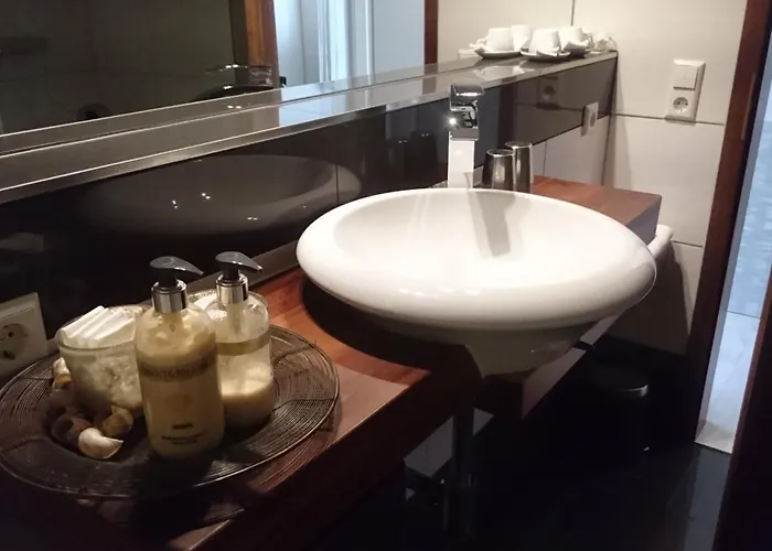 K82 & לינה וארוחת בוקר Kirchentellinsfurt