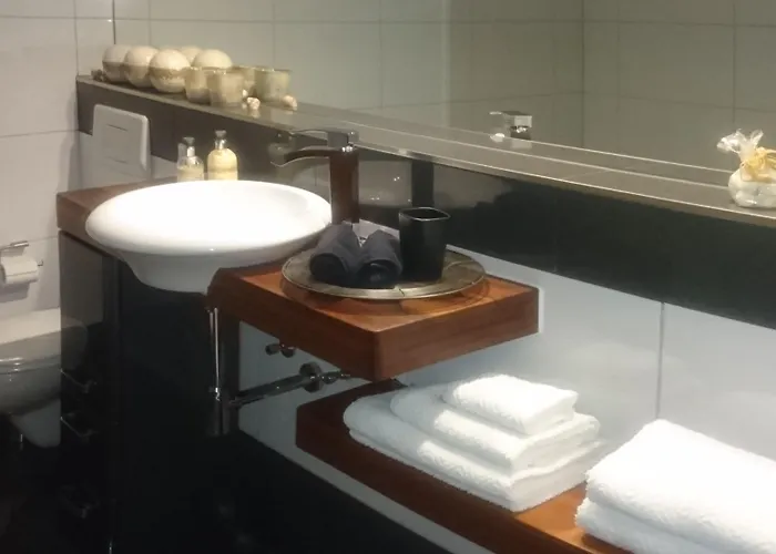 לינה וארוחת בוקר K82 & Kirchentellinsfurt