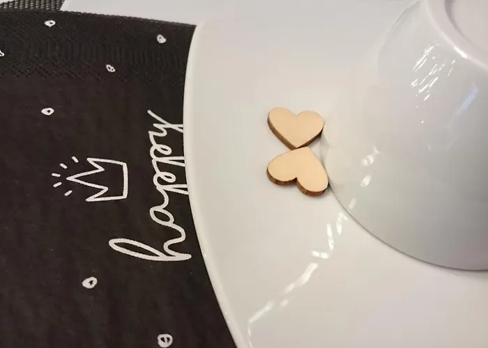 K82 & לינה וארוחת בוקר 4*